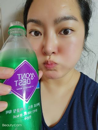 몽베스트 Montbest with Sparkling water Plain 20병 — 5점을 준 리뷰어가 2022년 8월 올린 사용 사진