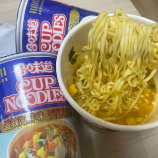 NISSIN 닛신 컵누들  4종 - 씨푸드오리지날, 씨푸드 스파이시, 씨푸드 커리, 씨푸드 XO소스 — 5점을 준 리뷰어가 2023년 1월 올린 사용 사진