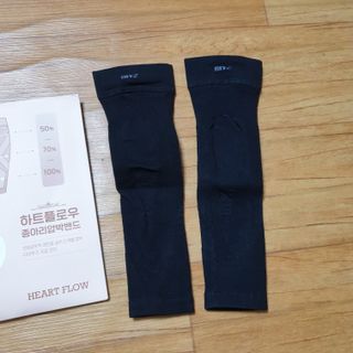 하트플로우 종아리 압박 밴드 스타킹 — 5점을 준 리뷰어가 2022년 9월 올린 사용 사진