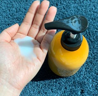 방방곳곳 편림초 마이크로바이옴 샴푸 — 4점을 준 리뷰어가 2022년 3월 올린 사용 사진
