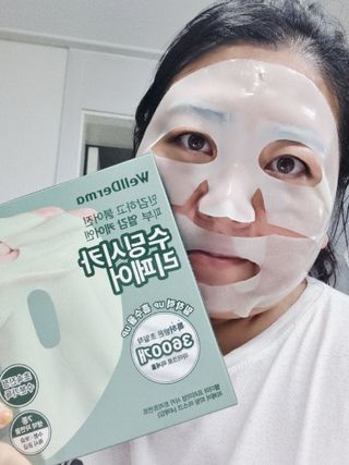 [올리브영] 웰더마 시카 트리트먼트 리페어 피팅 마스크팩 4매 — 5점을 준 리뷰어가 2025년 7월 올린 사용 사진