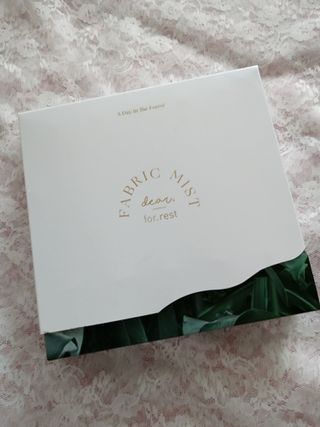 디어포레스트 [5개세트] 숲속의 하루 패브릭미스트 (섬유향수/ 룸스프레이) 50ml 5개 — 5점을 준 리뷰어가 2022년 10월 올린 사용 사진