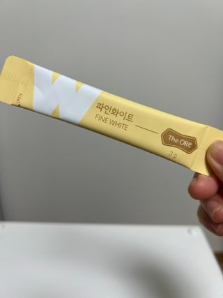 디오르 파인화이트 — 4점을 준 리뷰어가 2022년 2월 올린 사용 사진