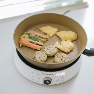 모멘토 마론 프라이팬 26cm 3종 (26cm팬/26cm웍팬/호환 스티머+돔뚜껑) — 5점을 준 리뷰어가 2022년 9월 올린 사용 사진