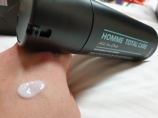 Dr.느루벗 느루벗 옴므 토탈 케어 올인원 118ml 남자 남성 스킨 로션 에센스 크림 화장품 — 5점을 준 리뷰어가 2021년 2월 올린 사용 사진