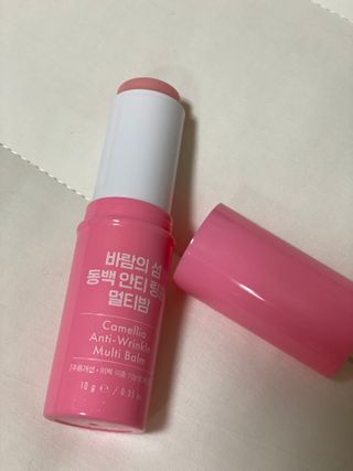 스킨큐어 바람의섬  동백 안티 링클 멀티밤 — 5점을 준 리뷰어가 2022년 10월 올린 사용 사진