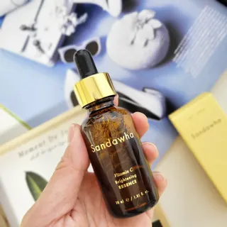 스킨큐어 산다화 비타민c 화이트닝 에센스 30ml — 5점을 준 리뷰어가 2022년 2월 올린 사용 사진