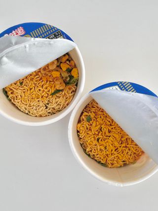 NISSIN 닛신 컵누들  4종 - 씨푸드오리지날, 씨푸드 스파이시, 씨푸드 커리, 씨푸드 XO소스 — 4점을 준 리뷰어가 2023년 2월 올린 사용 사진
