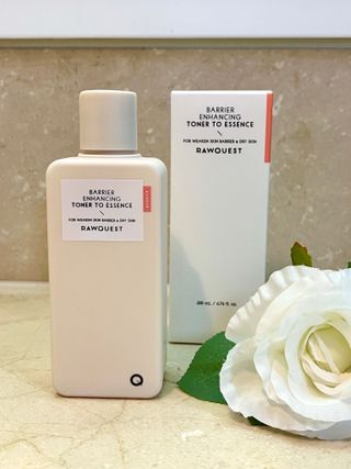 로우퀘스트 베리어 인핸싱 토너투에센스 200ml — 5점을 준 리뷰어가 2023년 10월 올린 사용 사진