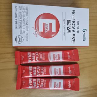[인디닥터] 타이탄 BCAA 프로틴 젤리스틱 — 3.5점을 준 리뷰어가 2022년 5월 올린 사용 사진