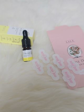 라라로즈데이 시즌2 천연 아로마오일 Y존 케어 속옷향수 이너퍼퓸 5ml  여성의 자존감을 UP시키자 — 5점을 준 리뷰어가 2021년 9월 올린 사용 사진