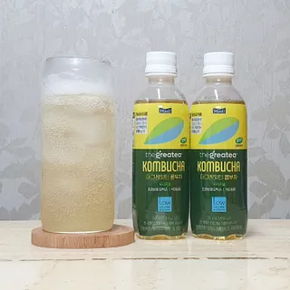 더그레잇티 콤부차 [매일유업] 더그레잇티 44kcal 콤부차 300ml *12개입 (오리지널 6개+베리리치 6개) — 4점을 준 리뷰어가 2023년 7월 올린 사용 사진