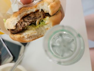 몽베스트 Montbest with Sparkling water Plain 20병 — 5점을 준 리뷰어가 2022년 7월 올린 사용 사진