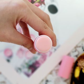 스킨큐어 산다화 카멜리아 안티 링클 멀티밤 — 5점을 준 리뷰어가 2022년 3월 올린 사용 사진