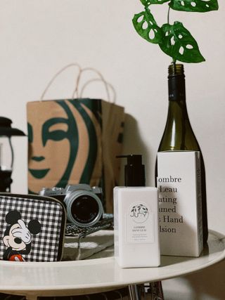 줄라이 모닝 _ JULY MORNING 줄라이모닝 하이드레이팅 퍼퓸드 바디앤핸드 에멀젼 — 5점을 준 리뷰어가 2021년 10월 올린 사용 사진