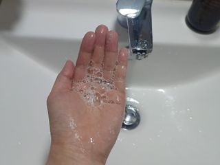 하이브리온 [쿠팡 구매평] 닥터초이스 시카엑소좀 판테놀 아미노산 탈모기능성 두피케어 모근강화 샴푸, 300ml, 1개 — 5점을 준 리뷰어가 2025년 3월 올린 사용 사진