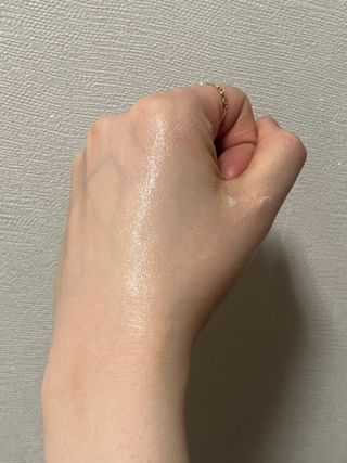 더사가오브수 [사가수] 사계절 원료를 담아내어 진한 보습을 선사하는, 효혜윤 보태니컬 에너지 핸드크림 세트 — 5점을 준 리뷰어가 2023년 3월 올린 사용 사진