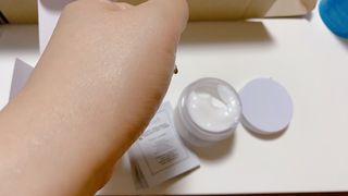 플레라디 에델바이스 인리치드 머랭 크림 — 5점을 준 리뷰어가 2021년 8월 올린 사용 사진