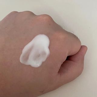 [스킨1004] 마다가스카르 센텔라 히알루-시카 워터핏 선세럼 50ml — 5점을 준 리뷰어가 2024년 5월 올린 사용 사진