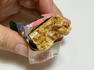 이지프로틴바 3종x각 2ea (고단백질바, 멀티단백질바, 식물성단백질바) — 4점을 준 리뷰어가 2024년 2월 올린 사용 사진