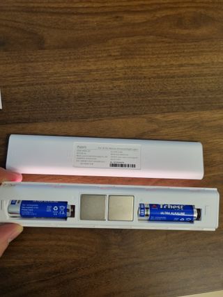 아카라 어두울 때만 켜지는 스마트 무선 센서등 — 5점을 준 리뷰어가 2021년 11월 올린 사용 사진