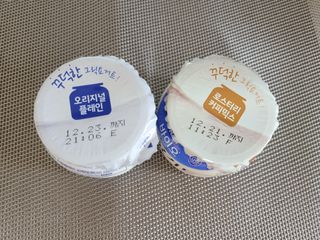 매일바이오 그릭요거트 오리지널 플레인 4개, 로스터리 커피믹스 4개 — 5점을 준 리뷰어가 2021년 12월 올린 사용 사진