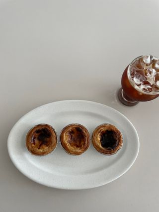 디앙뜨 포르투갈 에그타르트 오리지널 맛+패션후르츠+초콜릿타르트 맛 중 택1 — 5점을 준 리뷰어가 2021년 7월 올린 사용 사진
