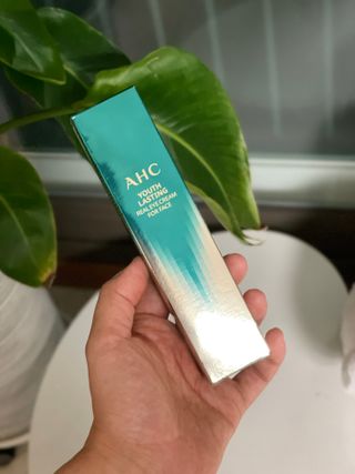 [NEW 탄력유턴 아이크림] AHC 유스 래스팅 리얼 아이크림 포 페이스 — 5점을 준 리뷰어가 2021년 3월 올린 사용 사진