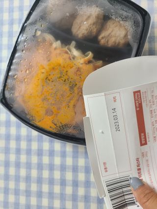 직탁 식단관리 3종 도시락 (두부 라자냐 라구빠에야, 두부로제 미트볼파스타, 닭탕수 직화 짜장 두부면) — 4점을 준 리뷰어가 2022년 6월 올린 사용 사진