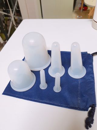 메디미케이알 커핑테라피 실리콘부항마사지 리프팅 페이스+바디 안티 셀룰 라이트 6pcs — 5점을 준 리뷰어가 2021년 2월 올린 사용 사진