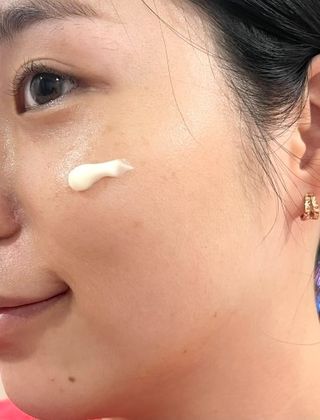 산다화 비타민C 화이트닝 크림 — 3.5점을 준 리뷰어가 2023년 10월 올린 사용 사진