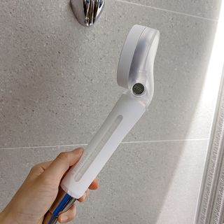 바디빔 더블클린 비타 샤워기 — 5점을 준 리뷰어가 2021년 7월 올린 사용 사진