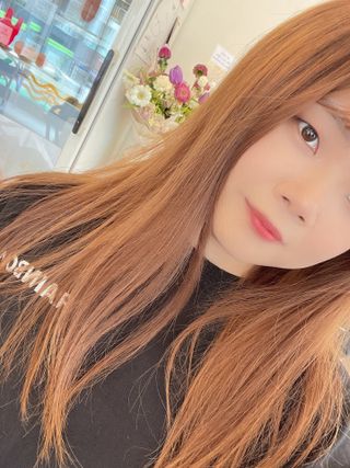 [AHC] 세이프온 에센스 선크림 올리브영 스페셜 증정 기획세트 — 4.5점을 준 리뷰어가 2022년 6월 올린 사용 사진
