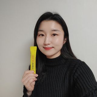 자연에온 경남제약 비타민 쉬머 저분자콜라겐 20g x 30포 — 4점을 준 리뷰어가 2021년 12월 올린 사용 사진