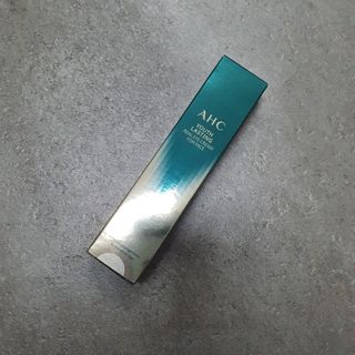 [NEW 탄력유턴 아이크림] AHC 유스 래스팅 리얼 아이크림 포 페이스 — 5점을 준 리뷰어가 2021년 2월 올린 사용 사진