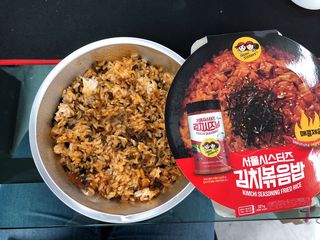 [서울시스터즈] CU 김치 4총사 세트-김치볶음밥, 김치큐브닭, 김치바삭김, 김치아몬드 — 5점을 준 리뷰어가 2021년 9월 올린 사용 사진