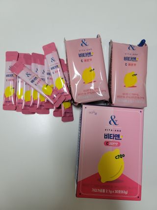 비타앤C 레몬맛, 망고맛 — 5점을 준 리뷰어가 2021년 4월 올린 사용 사진