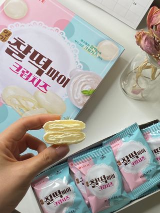 롯데제과 찰떡파이 크림치즈 — 5점을 준 리뷰어가 2021년 6월 올린 사용 사진