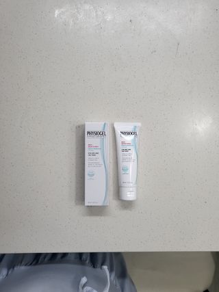 피지오겔 레드수딩 시카밸런스 크림 50ml — 5점을 준 리뷰어가 2022년 4월 올린 사용 사진