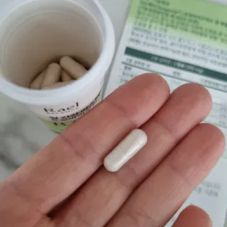 라엘 밸런스 3종 (질 건강 리스펙타 프로바이오틱스, 월경케어 보라지유, 요로건강 크랜베리) 랜덤 증정 1개 — 5점을 준 리뷰어가 2022년 12월 올린 사용 사진