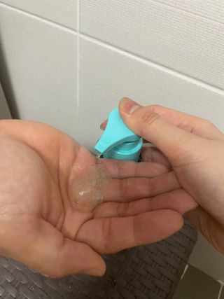 벨먼 내추럴스파 수분광채 스크럽 바디워시 600ml 5종 — 4.5점을 준 리뷰어가 2022년 5월 올린 사용 사진