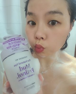 벨먼 내추럴 스파 머드레티놀 바디워시(그린로즈, 미드나잇 피오니) — 5점을 준 리뷰어가 2022년 6월 올린 사용 사진