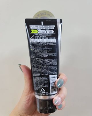 [갸스비] 지성 남성을 위한 포어케어 클렌징폼 — 5점을 준 리뷰어가 2021년 10월 올린 사용 사진
