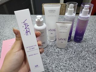 바르셀 톤업선크림 미백 메이크업베이스 CC크림 인텐시브 씨씨 젠 30ml — 4점을 준 리뷰어가 2021년 11월 올린 사용 사진