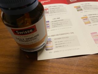 Swisse 스위스 데일리 이뮨 프로바이오틱스 10억, 30정 — 4점을 준 리뷰어가 2021년 2월 올린 사용 사진