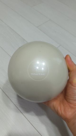 트라택 쿠셔닝 웨이트볼 0.5kg + 1kg SET — 5점을 준 리뷰어가 2022년 6월 올린 사용 사진