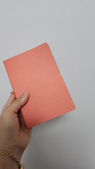 리훈 2023년 이야기다이어리 숏 날짜형 — 5점을 준 리뷰어가 2022년 12월 올린 사용 사진