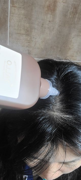 딸로 맥주효모 두피스케일러 / 각질&노폐물 타파 두피 딥-클렌징 — 5점을 준 리뷰어가 2023년 8월 올린 사용 사진