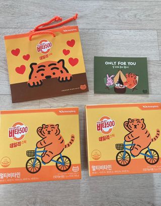 광동제약 [광동] 비타500데일리스틱 70포X2개 + 뚱랑이엽서 + 쇼핑백 증정 — 5점을 준 리뷰어가 2022년 11월 올린 사용 사진