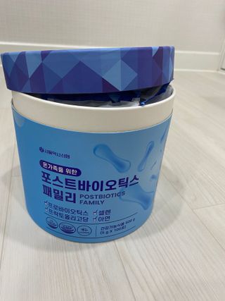서울약사신협_포스트바이오틱스패밀리_5g x 100포 — 5점을 준 리뷰어가 2021년 6월 올린 사용 사진